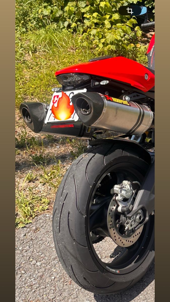 Ducati Auspuffanlagen: Akrapovic Slip On – Gebraucht aus Hunzenschwil von AH_90 3