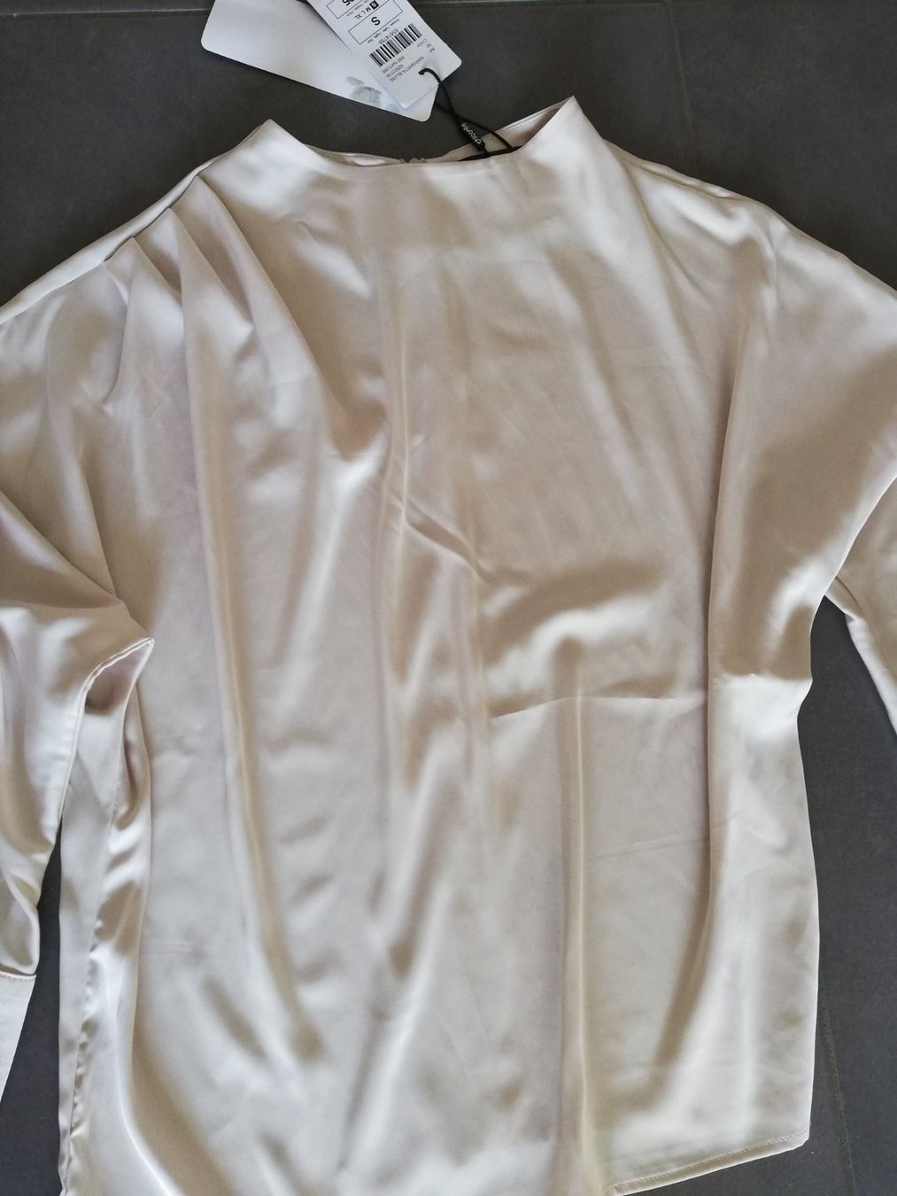 Camicette: elegante Bluse NEU Gr S – Nuovo (secondo la descrizione) da Untersiggenthal venduto da Marlen59