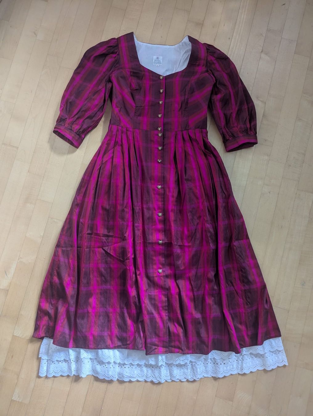 Kostüme: Dirndl / Trachtenkleid Gr 42 – Gebraucht aus Binz von julijuli 1