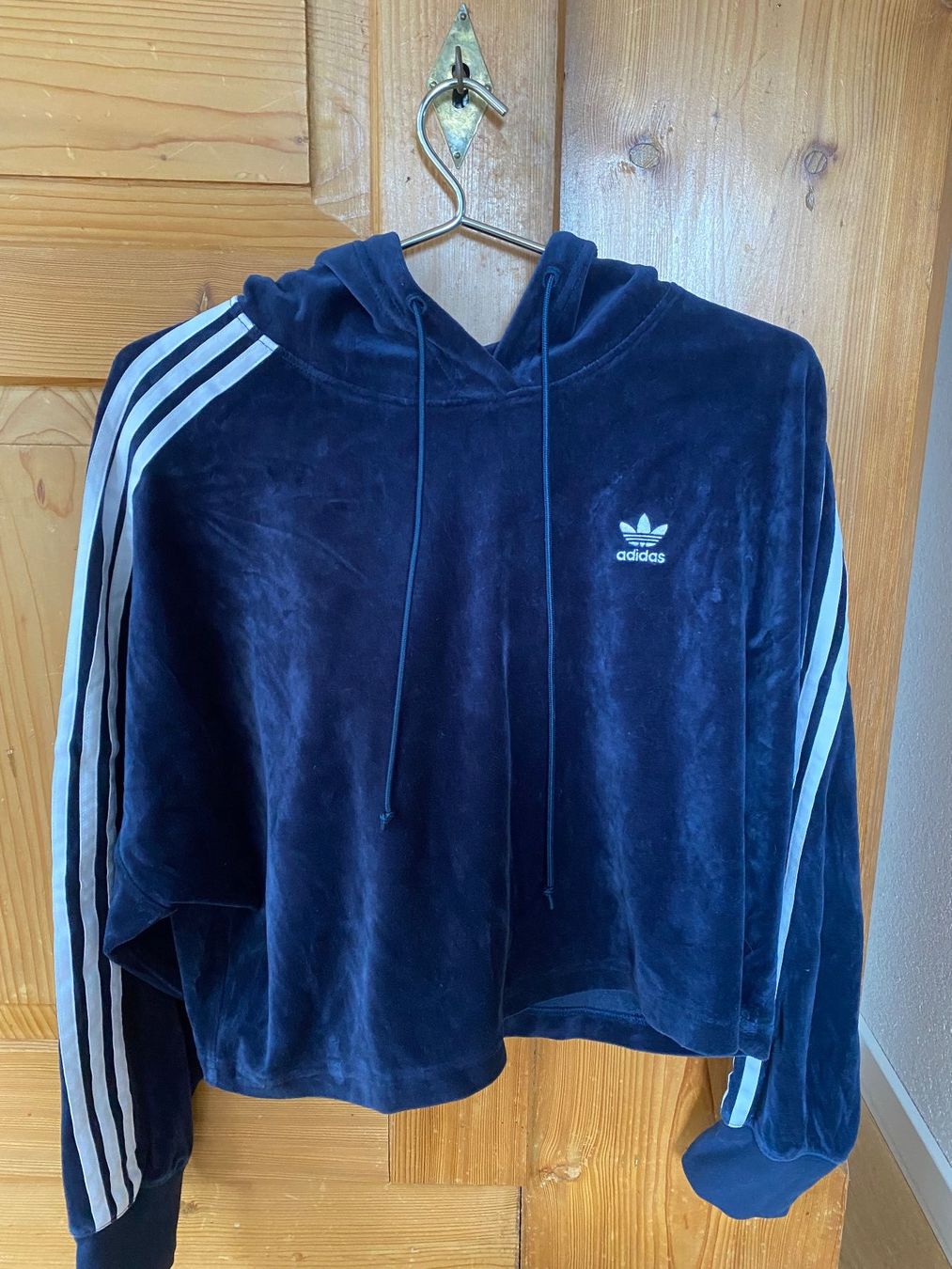 Adidas Maglioni & Felpe: Adidas Kapuzenpullover cropped, Grösse S – Usato da Wiedlisbach venduto da jupi08