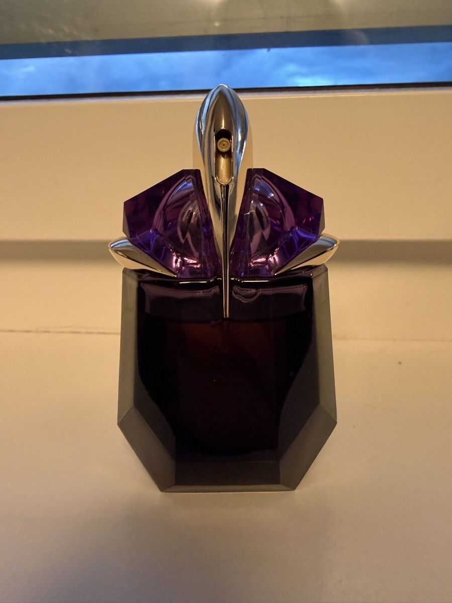 Mugler Parfum & Eau de Toilette: Alien Mugler Parfum 30mL Original  – Gebraucht aus Baar von GerberaRosa
