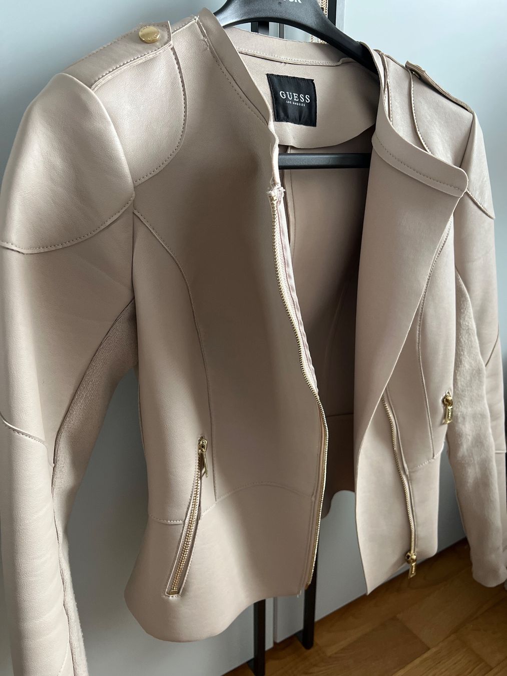 Guess Giacche: Guess Kunstlederjacke – Usato da Wangen an der Aare venduto da ram_mwq9 2