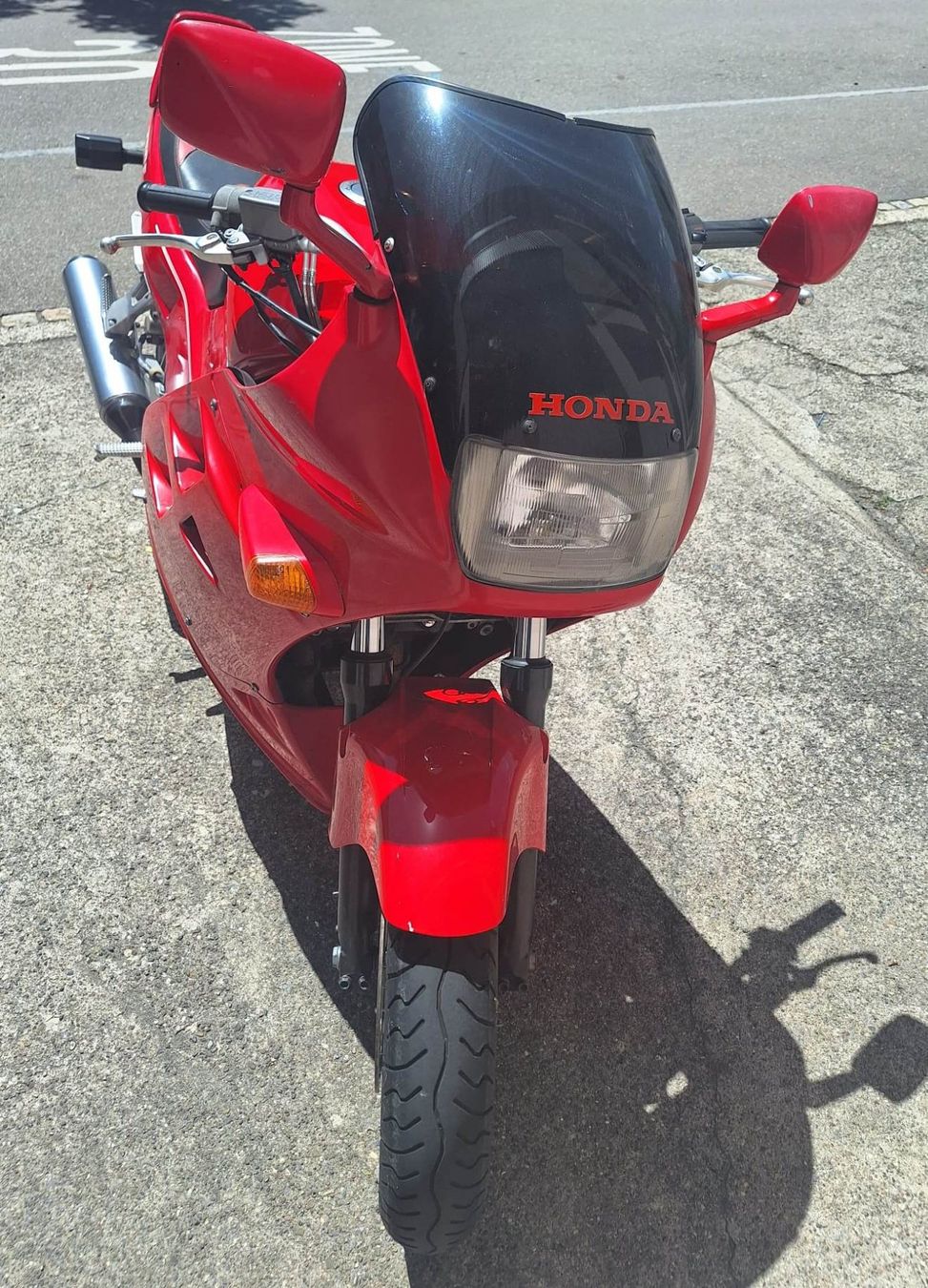 Honda Strada: Honda VFR 750F RC24 – Usato da Zürich venduto da irokoecommerce 2