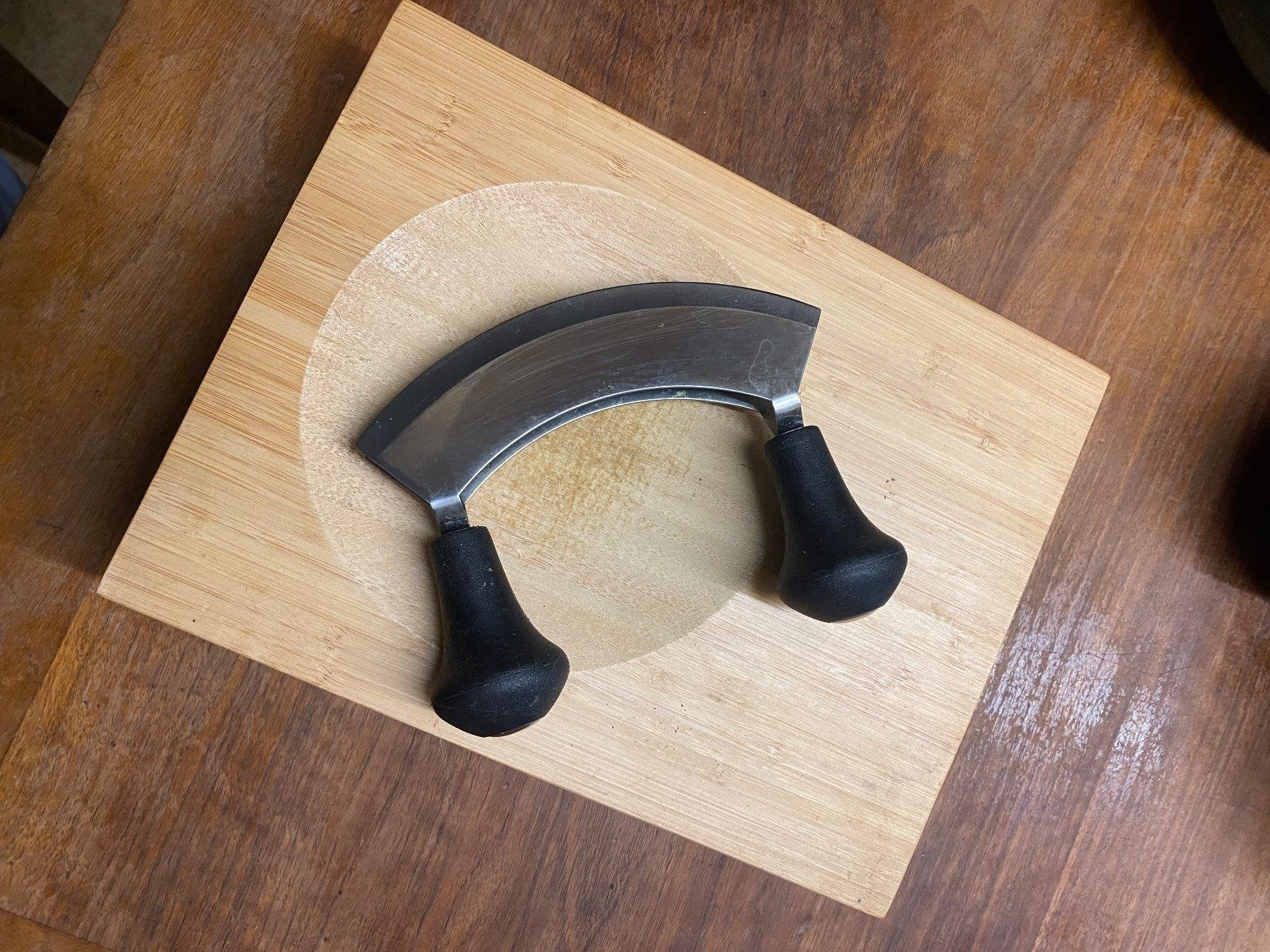 Couteaux de cuisine: Kräutermesser mit Schneidebrett – D'occasion à Wildhaus par mandala10 1
