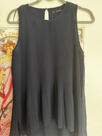 Top Zara bleu marine plissé élégant S 36 (un peu grand)chic