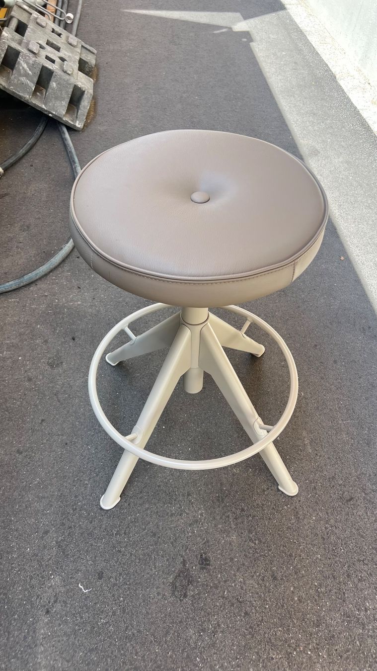 Ikea Sgabelli: Retro Barhocker / Industriehocker, hellgrau – Usato da Flaach venduto da sara1331