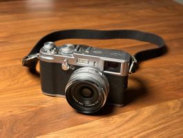 Fujifilm X100 (silber) – sehr guter Zustand