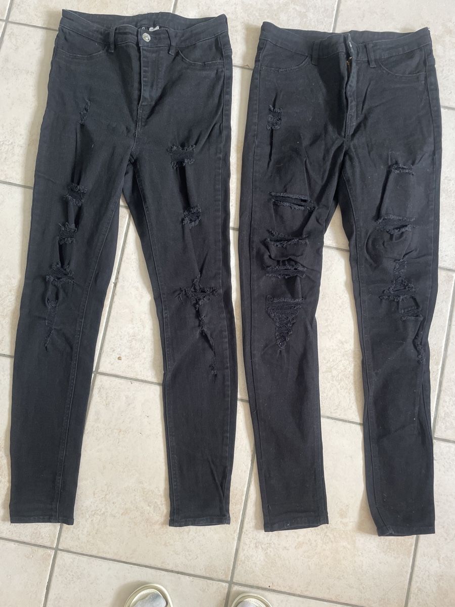 Jeans: 2 schwarze H&M stretch Jeans Gr.38 – Usato da Obergerlafingen venduto da cabo4