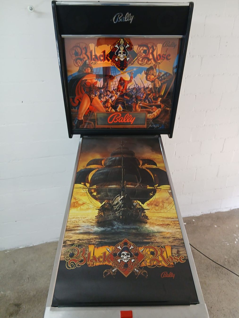 Flipper: flipperkasten flipper bally black Rose  – Usato da Leibstadt venduto da Retrowelt 1