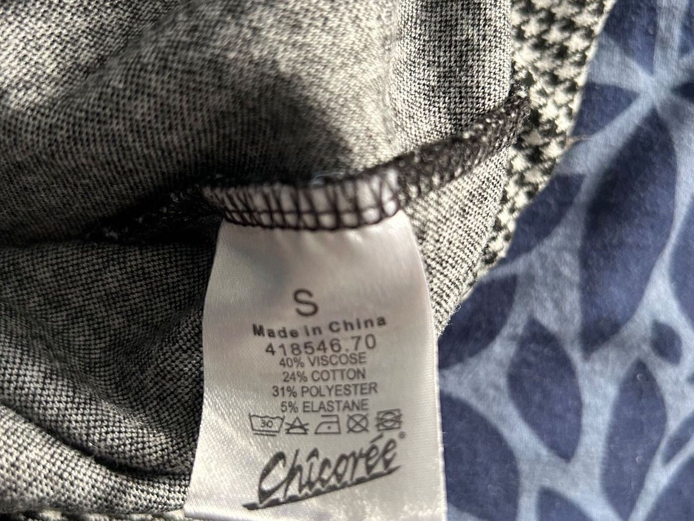 Pantaloni: Damenhose mit Gummizug Gr. S karriert – Usato da Obergösgen venduto da Andre118 2