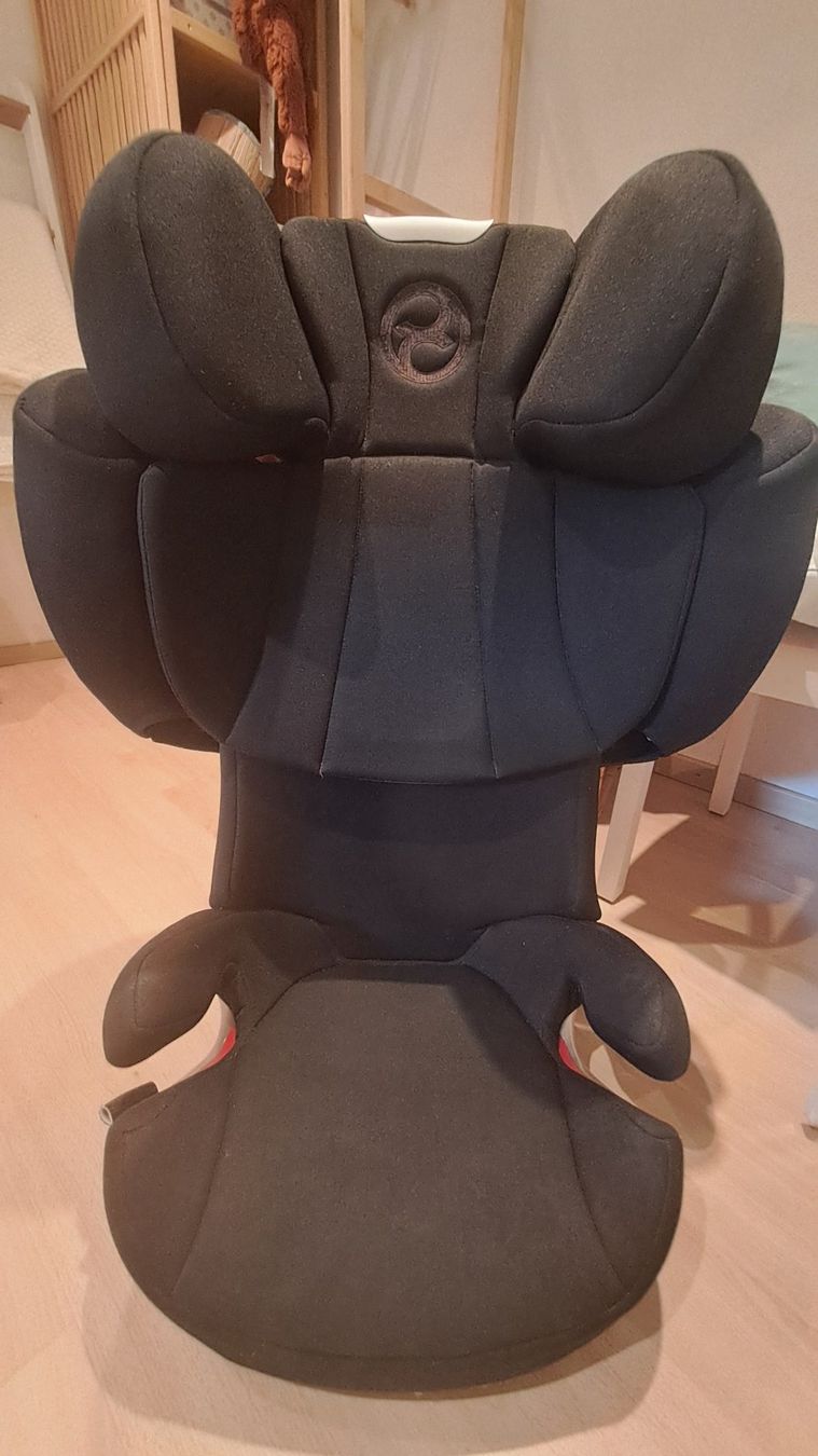 Cybex Sièges auto: Cybex Kindersitz Solution Q3 – D'occasion à Wädenswil par tat_j7wv