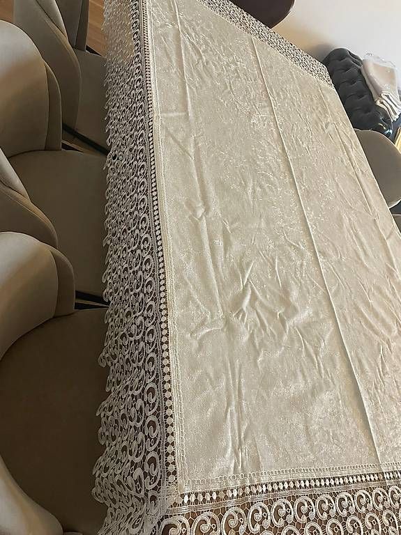 Coperte: Tischdecke 210x160cm Weiss – Usato da Solothurn venduto da ers_t6vr 2