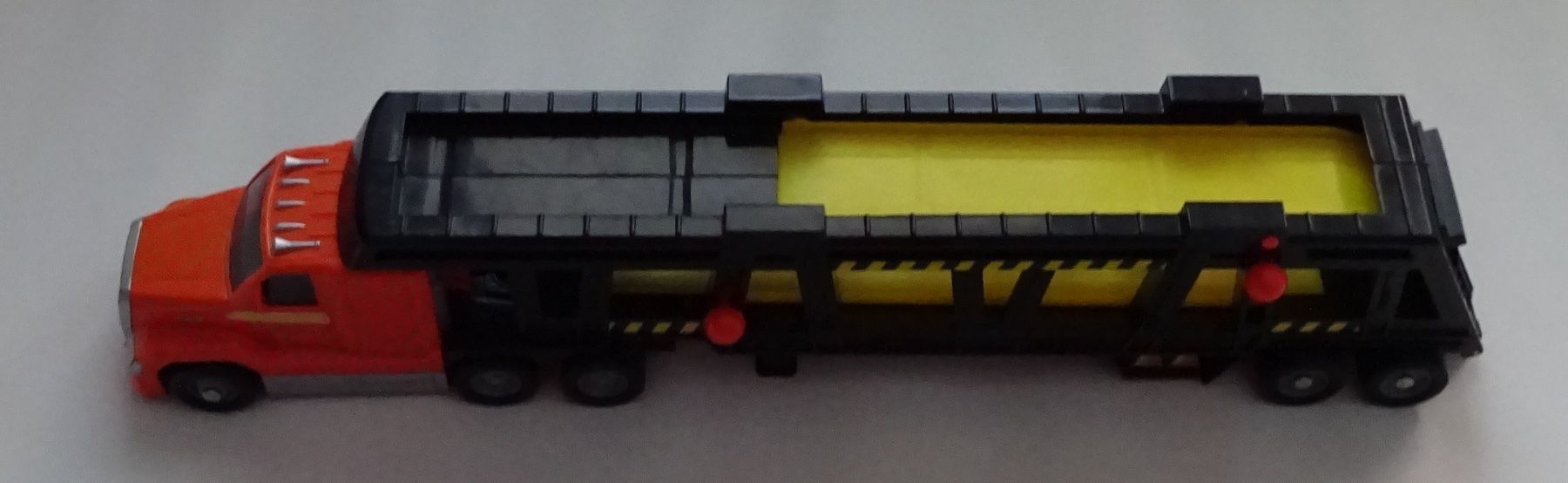 Matchbox Spielzeuge: Autotransporter von Matchbox – Gebraucht aus Wagenhausen von Svema