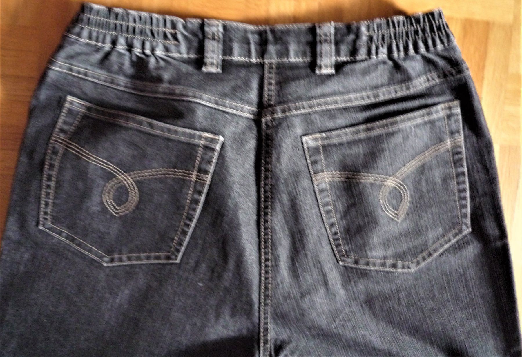 Jeans: Jean schwarz – Usato da Rafz venduto da Sonnenblume305 3