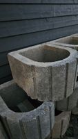 Böschungssteine / Pflanzsteine / Löffelsteine aus Beton