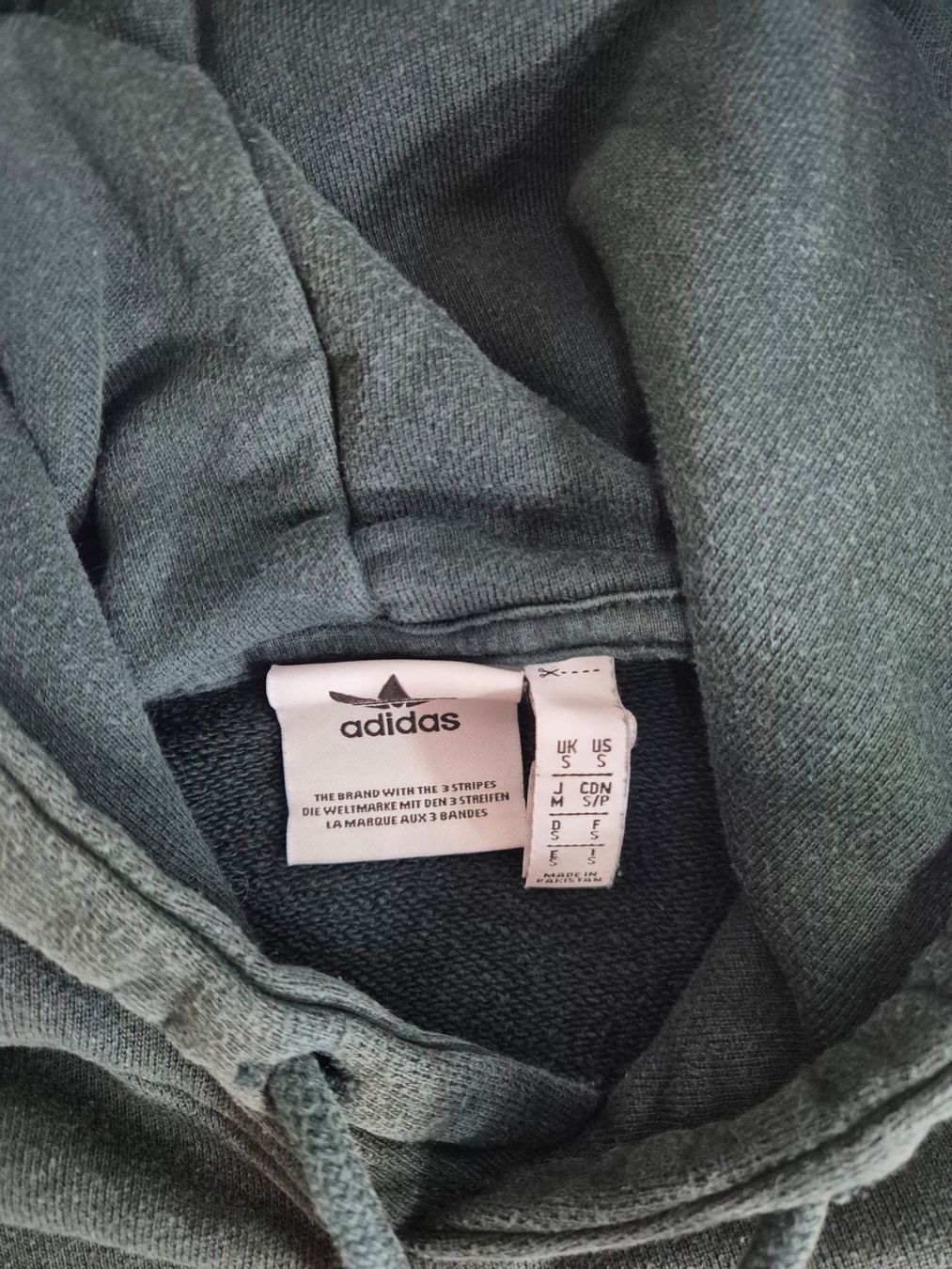 Adidas Pulls & Sweat-shirts: Kapuzenpullover Adidas – D'occasion à Domat/Ems par palfier14 1