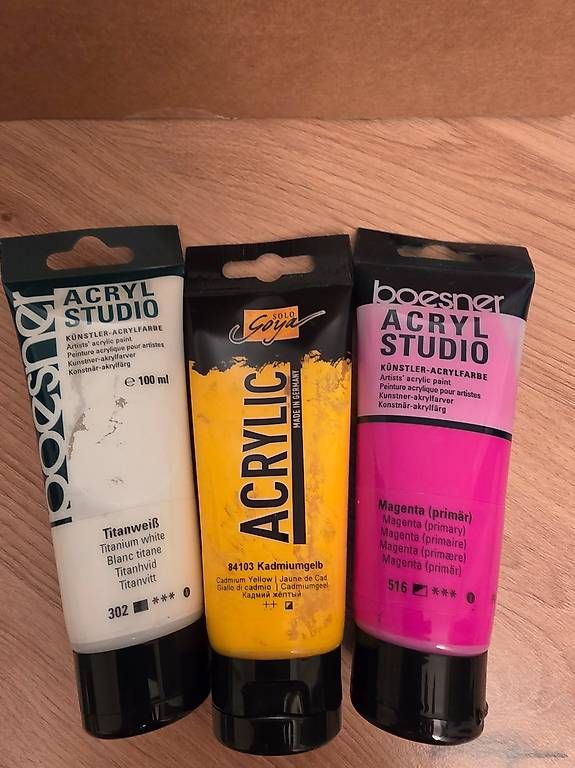 Colori: Acrylfarben Occasion – Usato da Winterthur venduto da Christinakim 4
