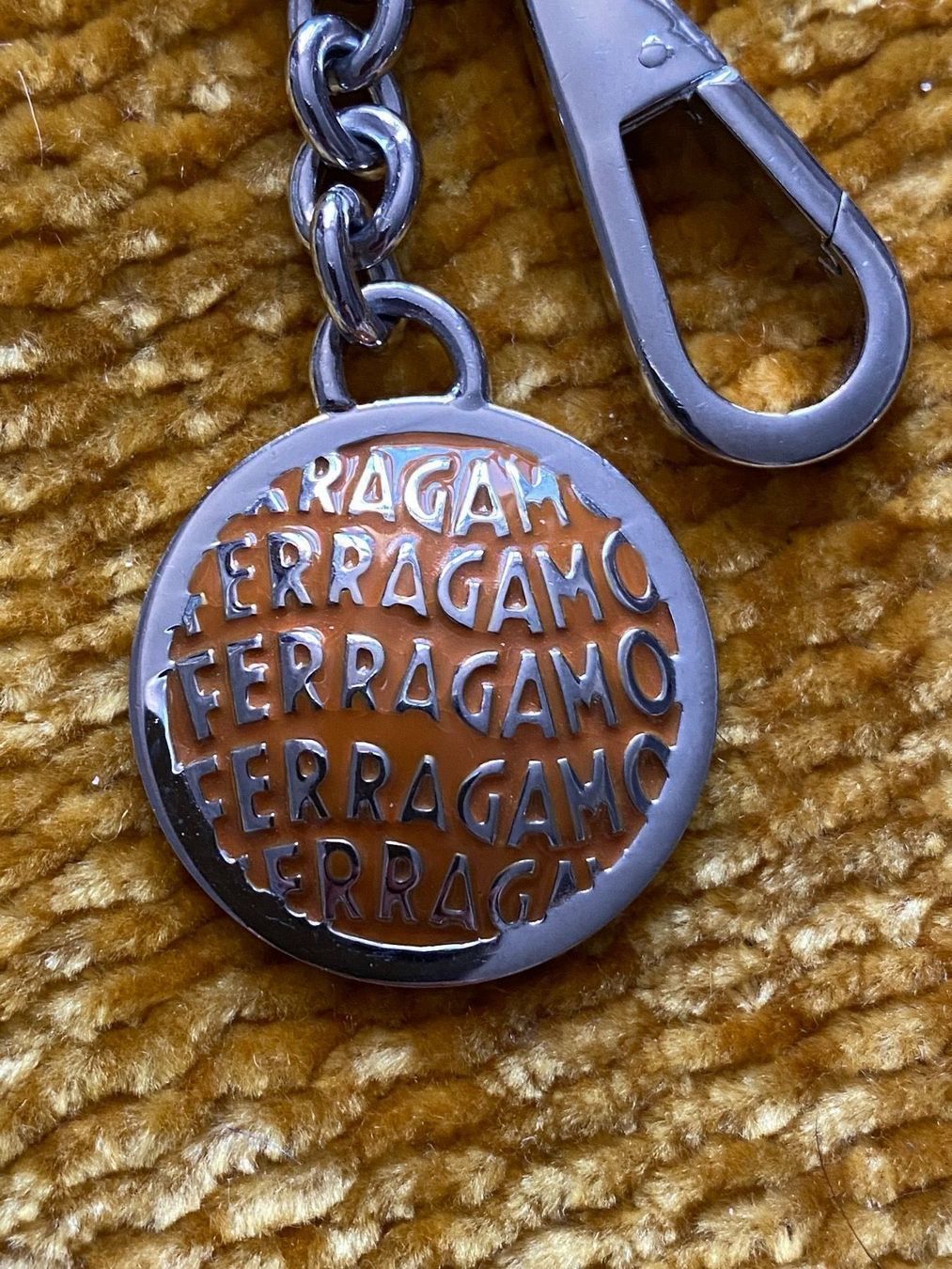 Salvatore Ferragamo Portachiavi: Ferragamo Schlüsselanhänger – Usato da Mehlsecken venduto da Reymau 1