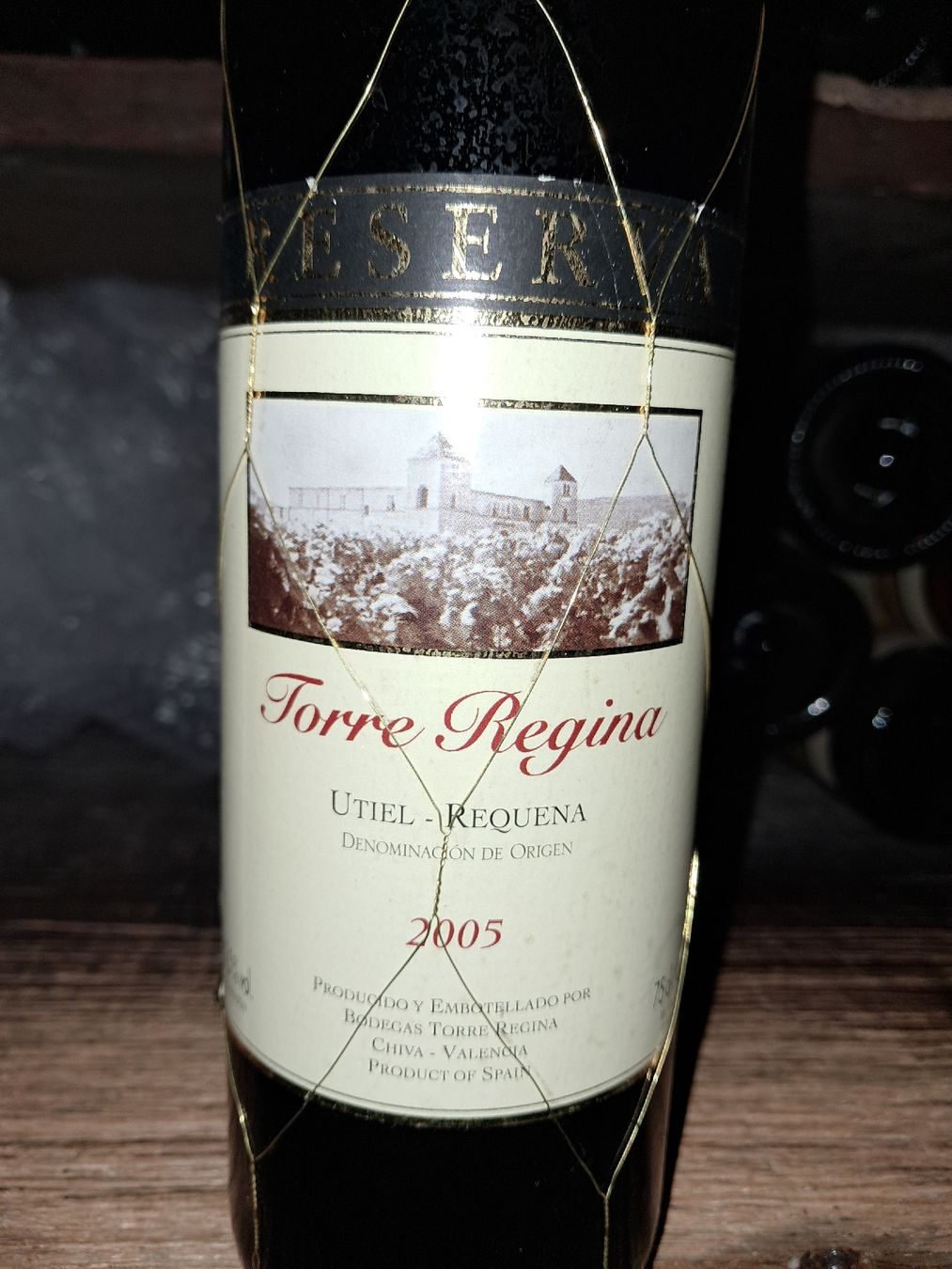 Vino: Bodegas Torre Regina Reserva  2005 – Nuovo e nell'imballaggio originale da Le locle venduto da juliensaran 1
