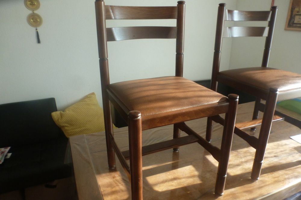 2 Antiker Stuhl mit Sitz aus dunkelbraunem Bordeaux Echt Led 4