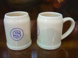 2 Bier Krüge " S "