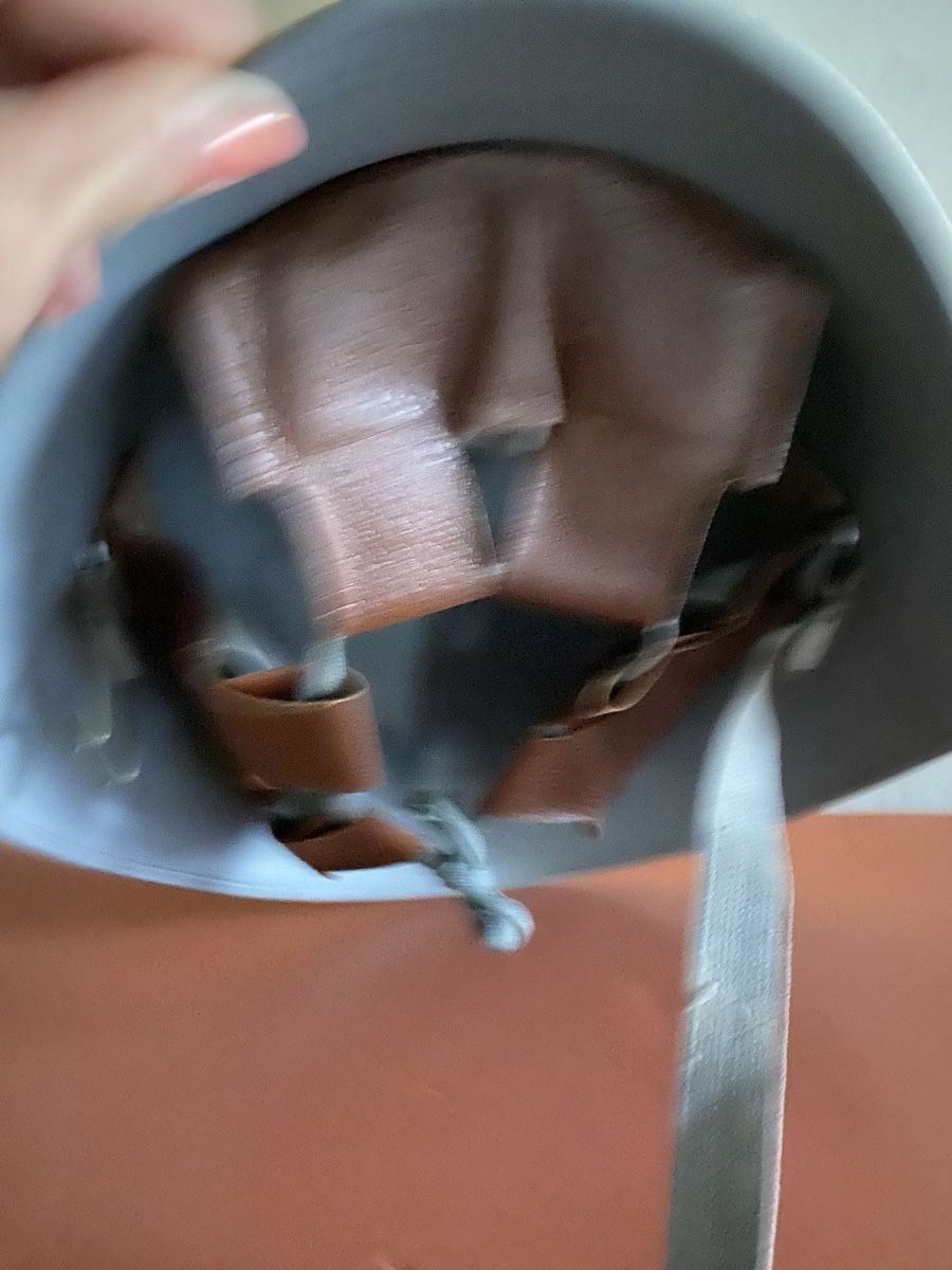 Pompieri: Alter Zivielschutz-Helm – Usato da Hinwil venduto da Familie_99 1