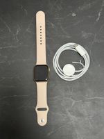 Apple Watch 5 rose gold avec chargeur 