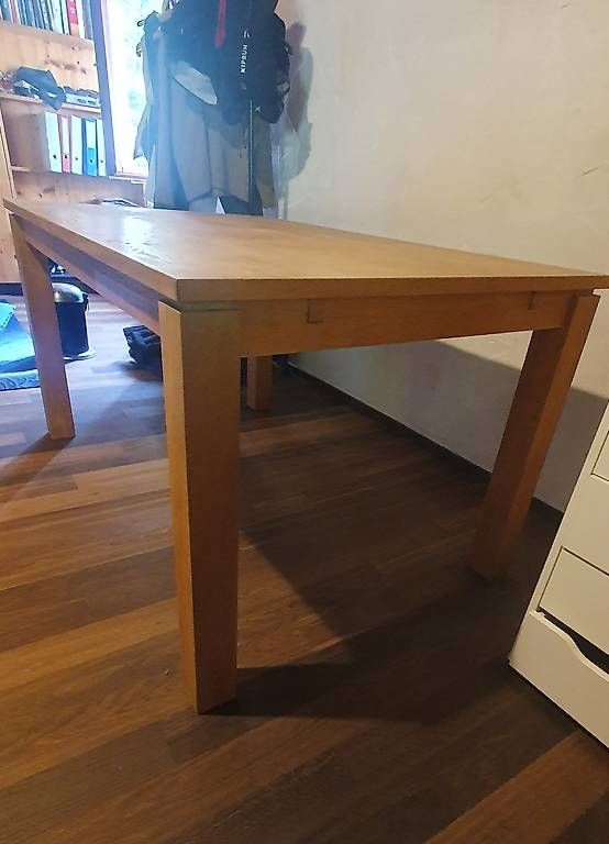 Tische: GRATIS Makelloser Jysk Holztisch – Gebraucht aus Neuhausen von Val3e_ 1