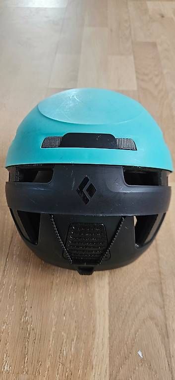 Caschi: Casque escalade Black diamond – Usato da Goumoens-la-Ville venduto da isa_f87c 1
