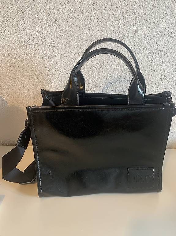 DKNY Borse da donna: DKNY Handtasche schwarz – Usato da Lenzburg venduto da norakoepfli