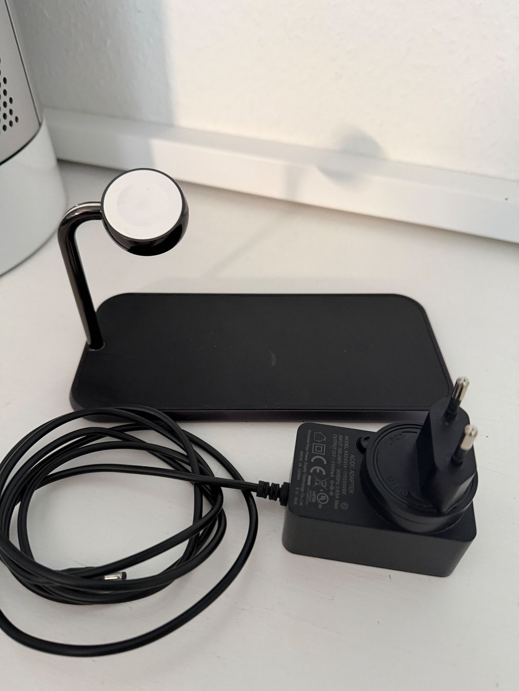 Ladegeräte: 3 in 1 Wireless Charger  Schwarz – Gebraucht aus Basel von morochadelsur