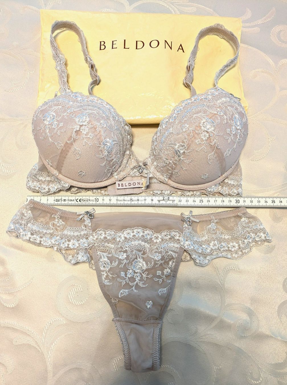 Triumph Altra biancheria intima: BH Set Triumph Gr. M – Usato da Benken SG venduto da olga81 8