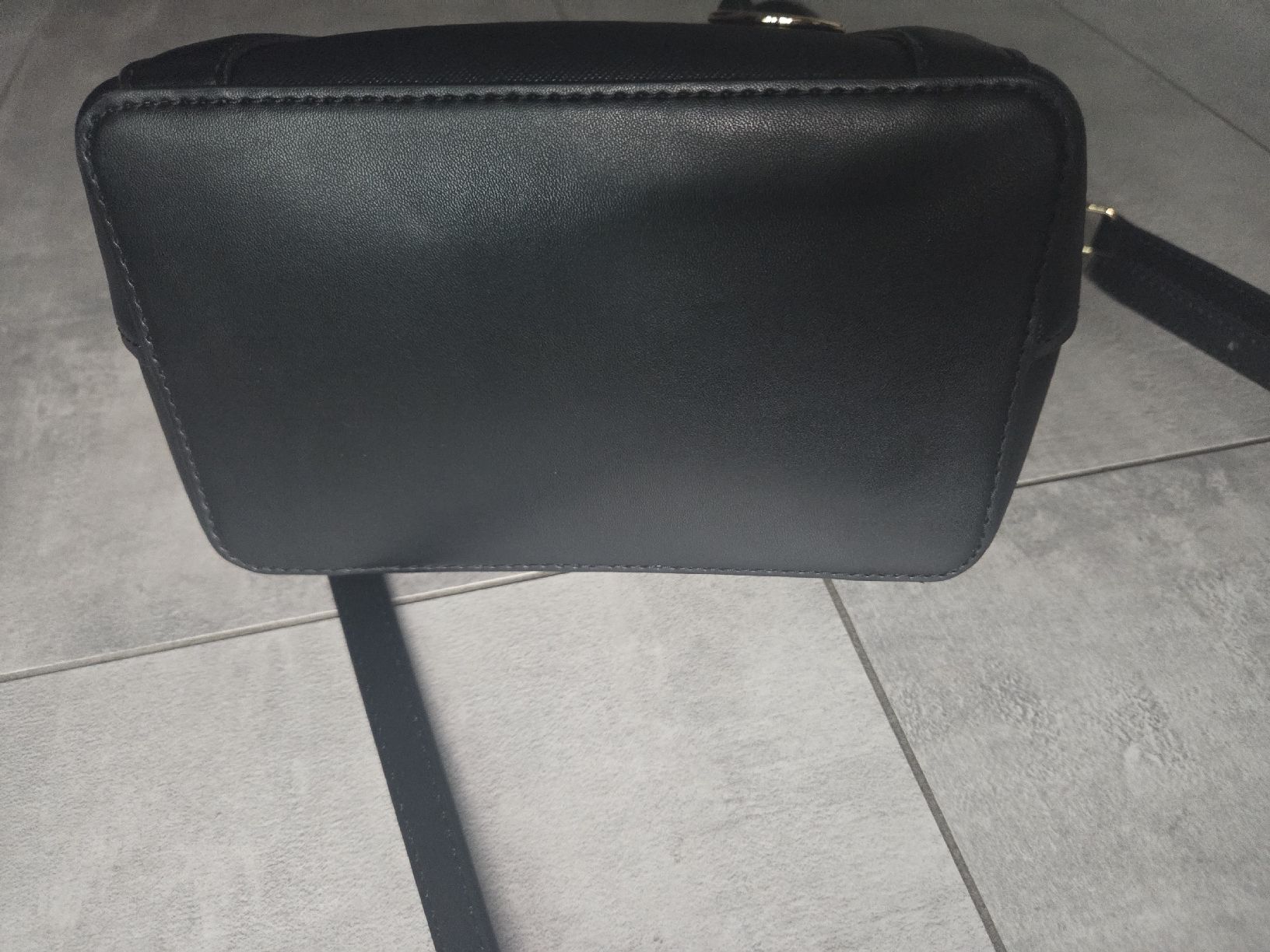Michael Kors Borse da donna: original Michael Kors Shopper Pratt Small schwarz – Usato da bellinzona venduto da zeus6535 6