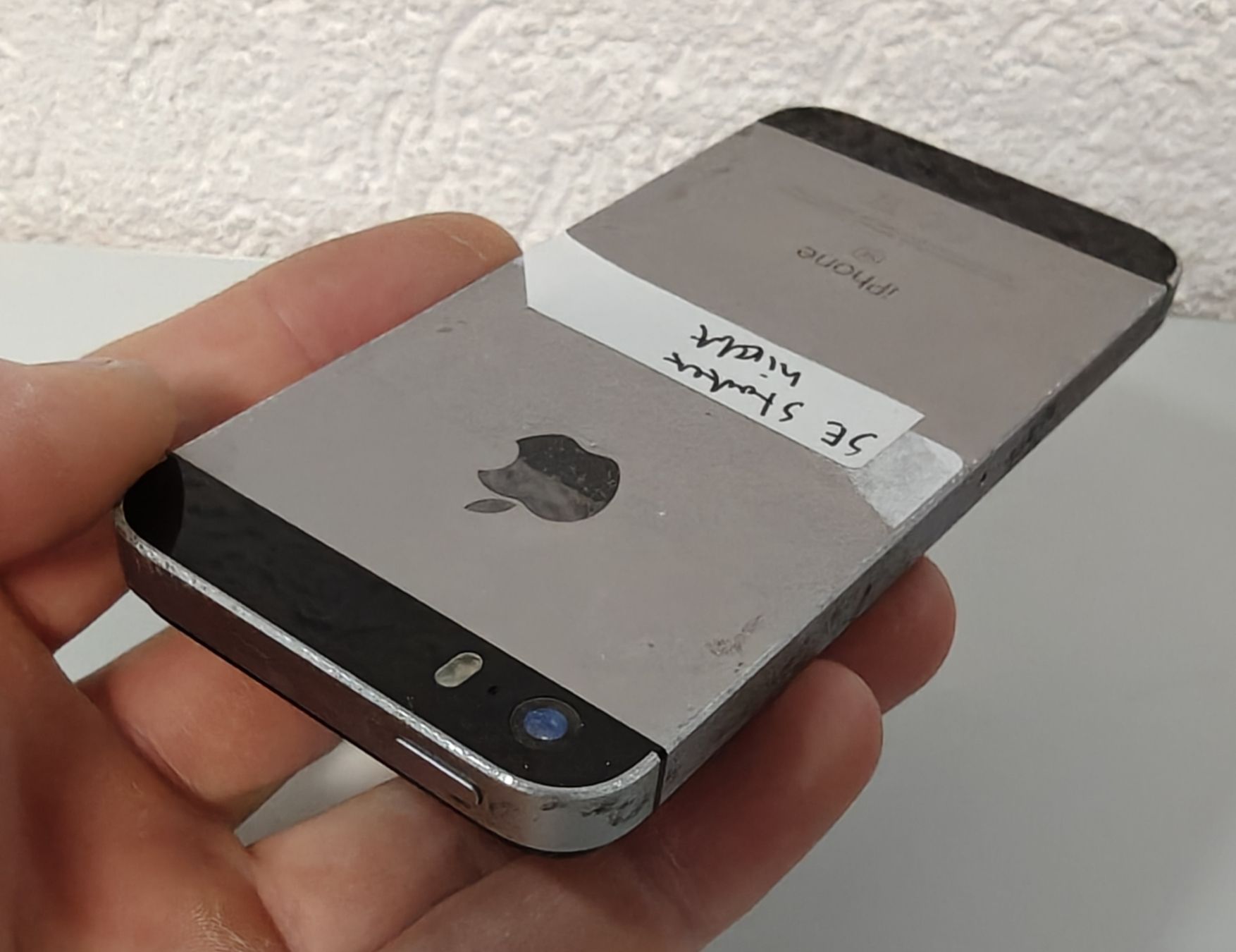 Apple Handys / Smartphones: iPhone SE – Defekt aus Ehrendingen von Rocky985 4