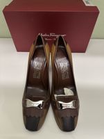 Salvatore Ferragamo brown leather pumps 39