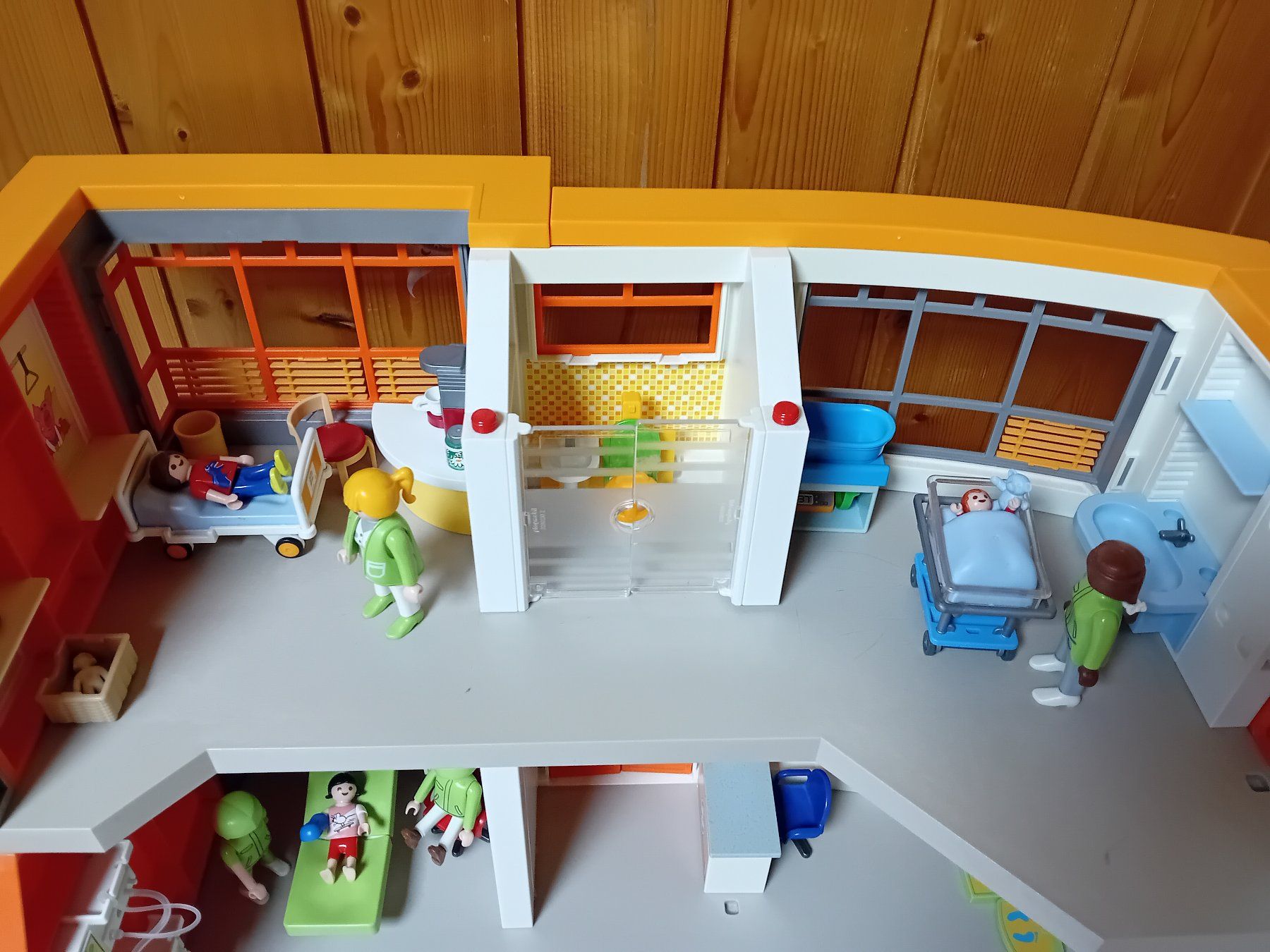 Playmobil Giocattoli: Playmobil Spital – Usato da Auw venduto da luszur 1