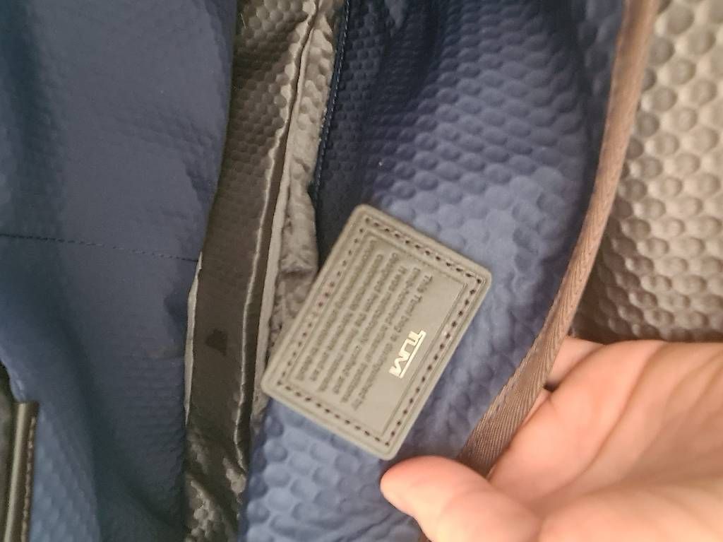 Sacs: Laptop Tasche Marke TUMI – D'occasion à Wittenbach par sufi03 4