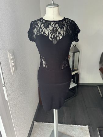 ASOS Spitzenkleid schwarz Grösse 38 Damen 
