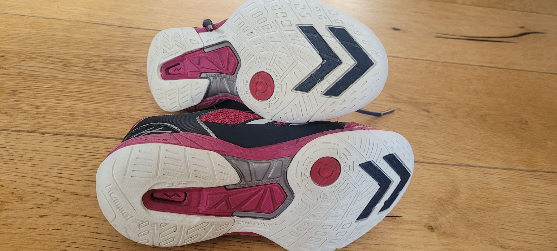 Hummel Scarpe per ragazze: Hallenturnschuhe Hummel Gr.33 – Usato da Dintikon venduto da kaki-7 4