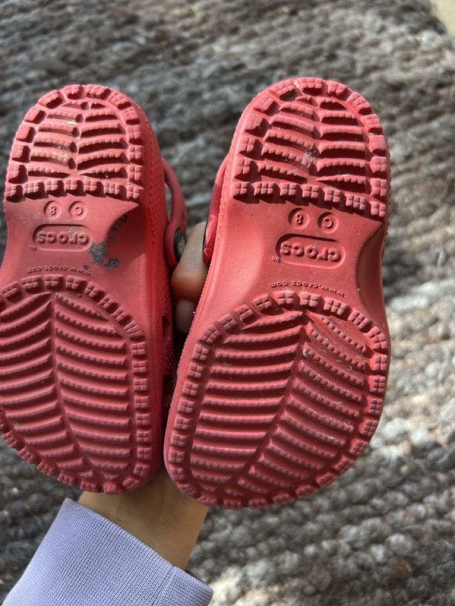 Crocs Scarpe per ragazzi: Kinder Crocs Gr C8 (24-25) – Usato da Winterthur venduto da LeonoraCor 1