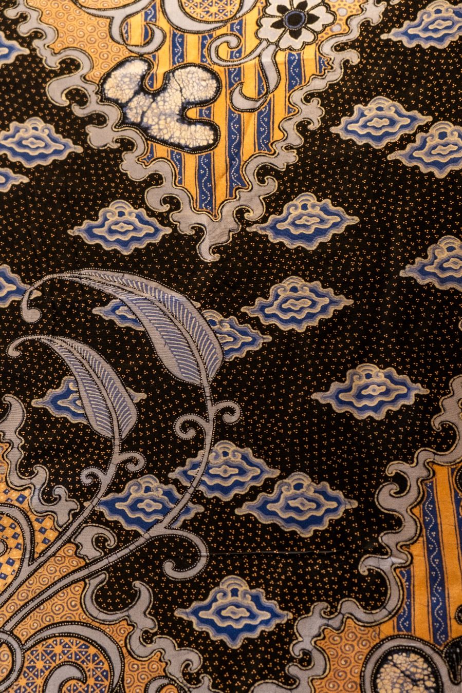 Tessuti:  Edler Batik-Tulis-Stoff – Nuovo (secondo la descrizione) da Romanshorn venduto da ras_b6lp 4