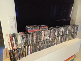 DVD-Sammlung mit Filmen und Serien