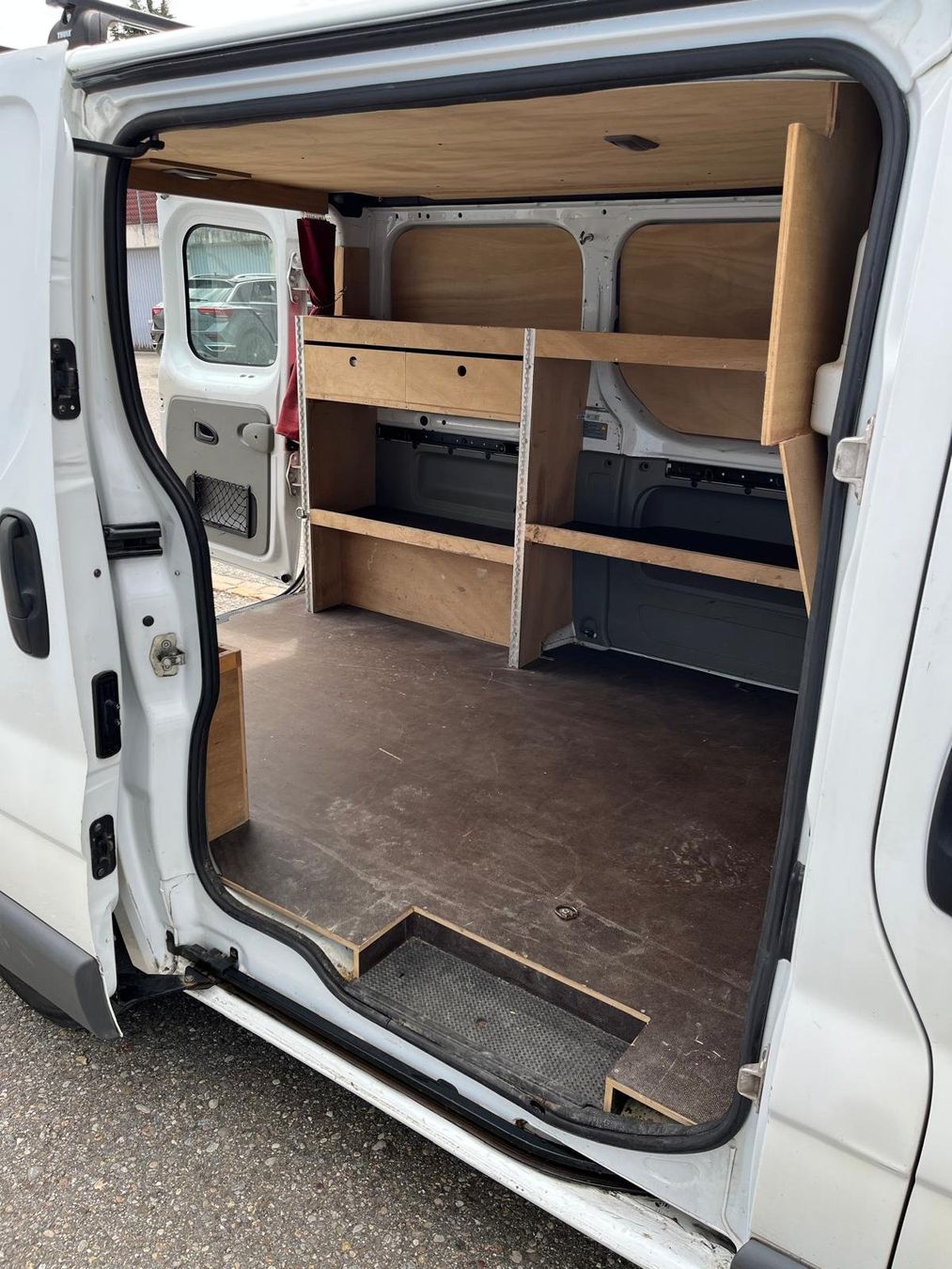 Opel Veicoli commerciali: Opel Vivaro 2.0 TDHF 27/30 – Usato da Laupen ZH venduto da Holzwurm_94 5