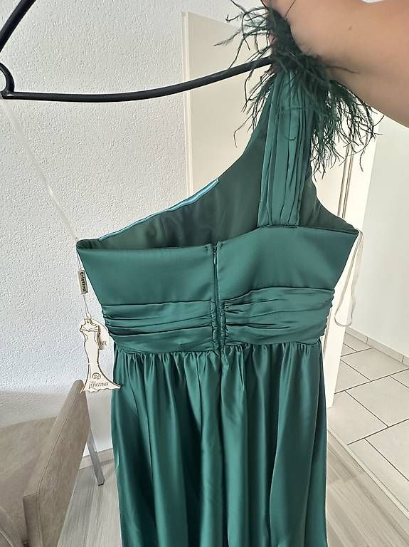 Vestiti: Abendkleid/ Ballkleid 40 – Nuovo e nell'imballaggio originale da Würenlingen venduto da iva_y2q7 1