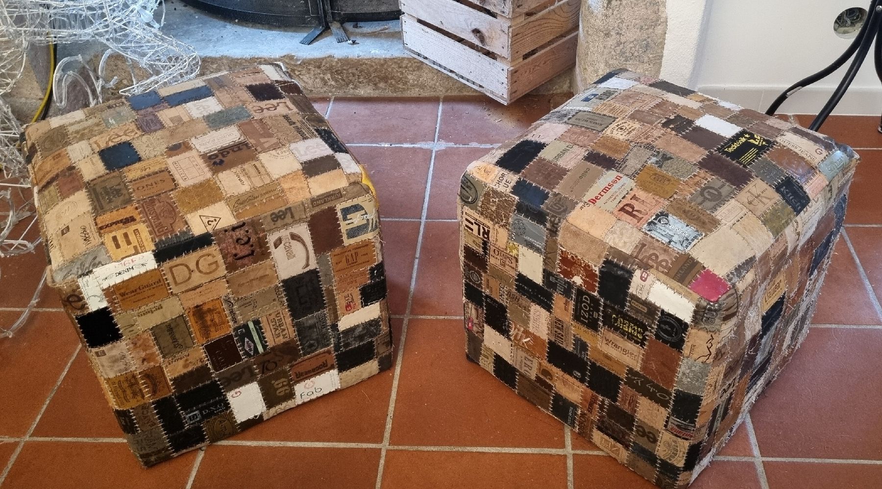 Sgabelli: Coppia pouff patchwork – Usato da Ligornetto venduto da nic_rp2g