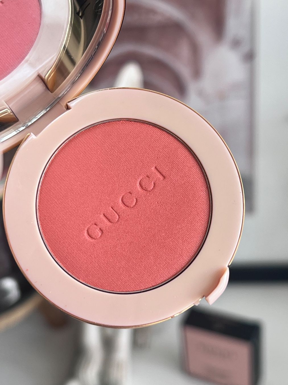 Gucci Make-up: BLUSH GUCCI BEAUTY BLUSH DE BEAUTÉ - 08 Soft Red – Nuovo (secondo la descrizione) da Effretikon venduto da YaMn 5