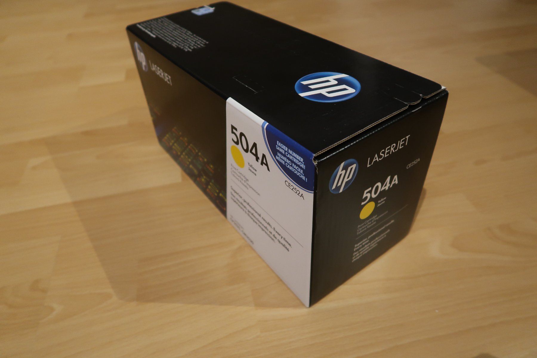 Hewlett Packard Cartucce per stampanti & toner: HP 504A (CE250A) Toner , Yellow – Nuovo e nell'imballaggio originale da Alpnach Dorf venduto da Colibri126 2