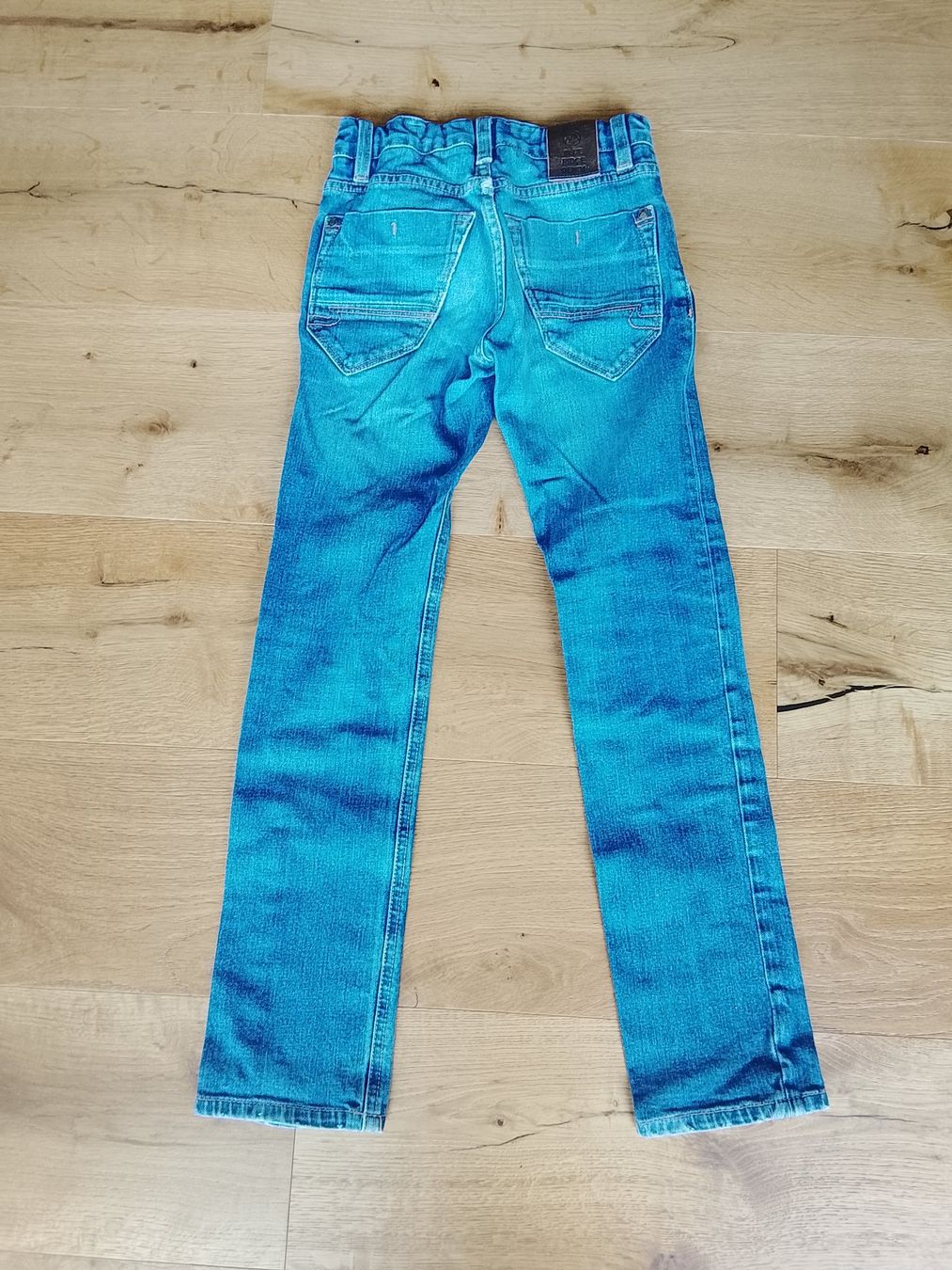 We Pantaloni: Jeans Gr.140 – Usato da St. Gallen venduto da Okonomyiaki 1