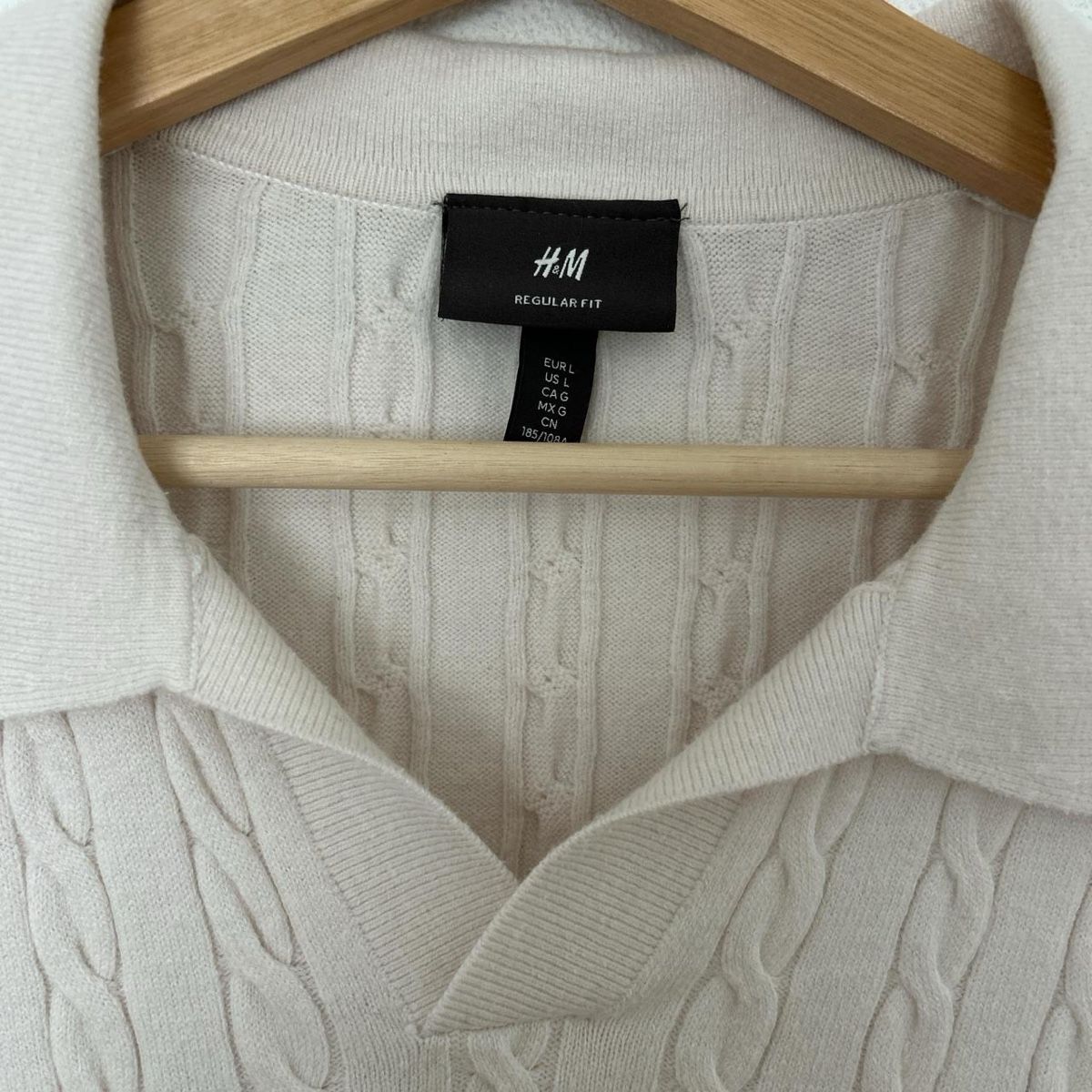 H&M Magliette Polo: off-white knit polo shirt – Usato da Goldach venduto da elijah2000 2