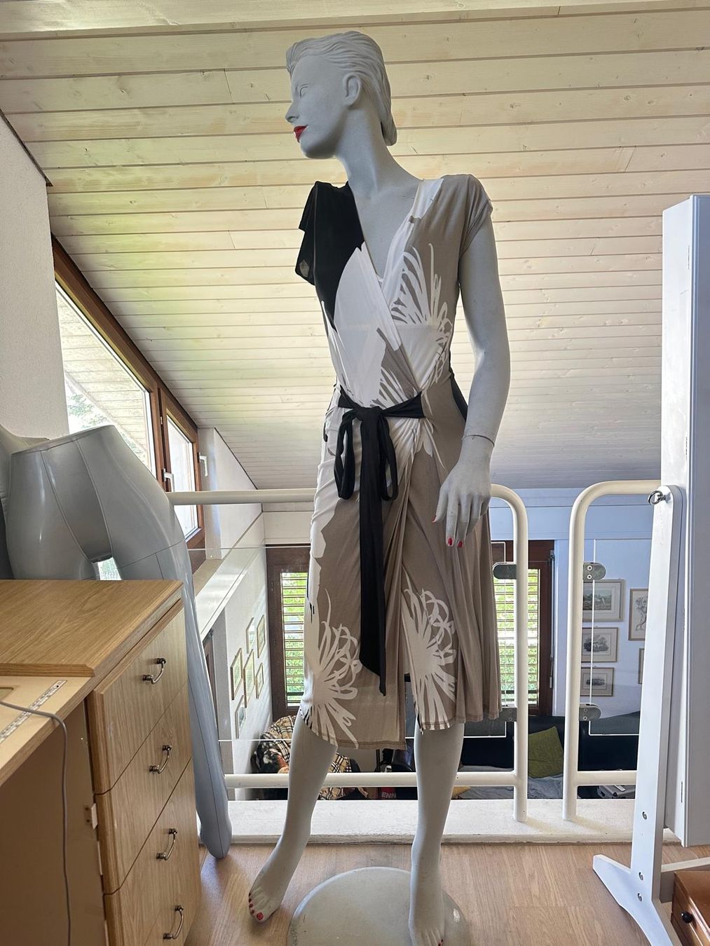 Max Mara Vestiti: Seidenkleid MAX MARA (Vintage) – Usato da Neuhausen venduto da Lechasseur